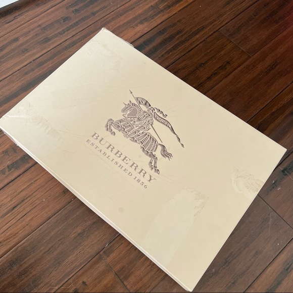 SOLD - Burberry Clemence Rain Boots Black & Grey 38 - Picture 5 of 15